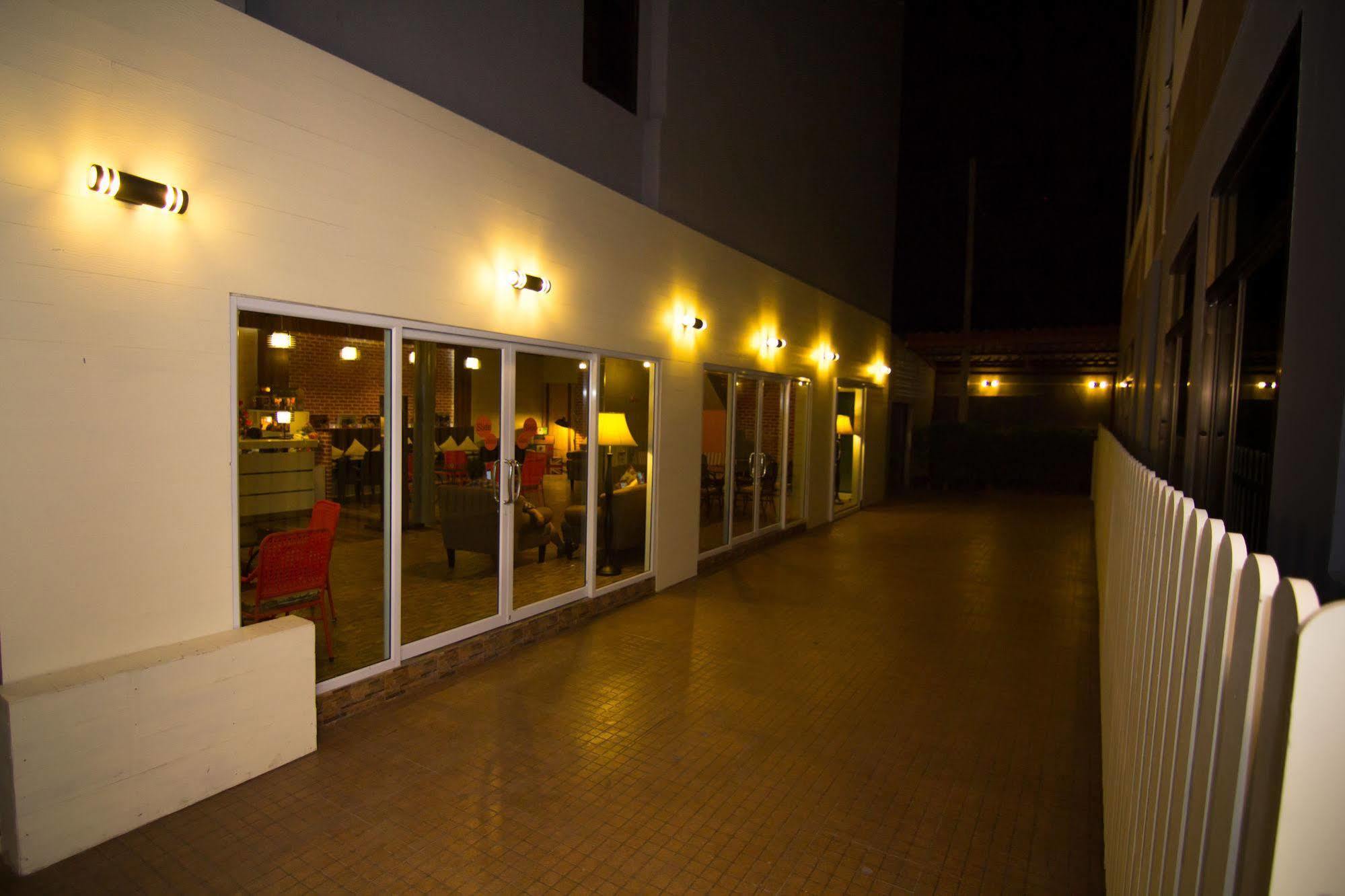 Prajaktra City Hostel Ούντον Τάνι Εξωτερικό φωτογραφία
